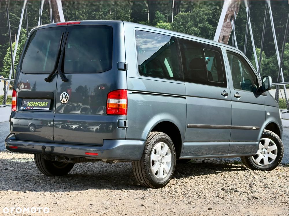 Volkswagen Caravelle - 15