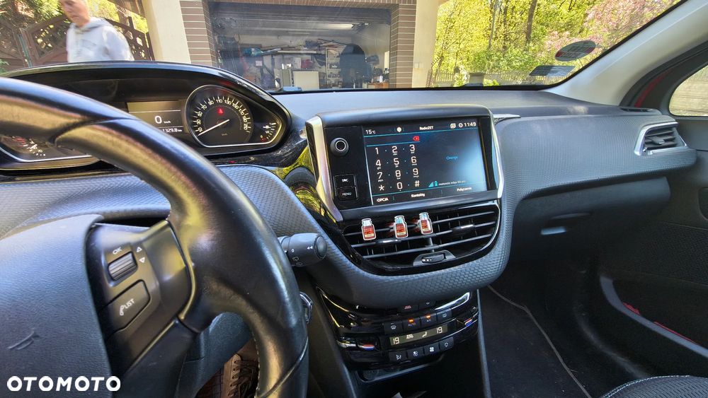 Peugeot 208 1.2 PureTech Allure - 4
