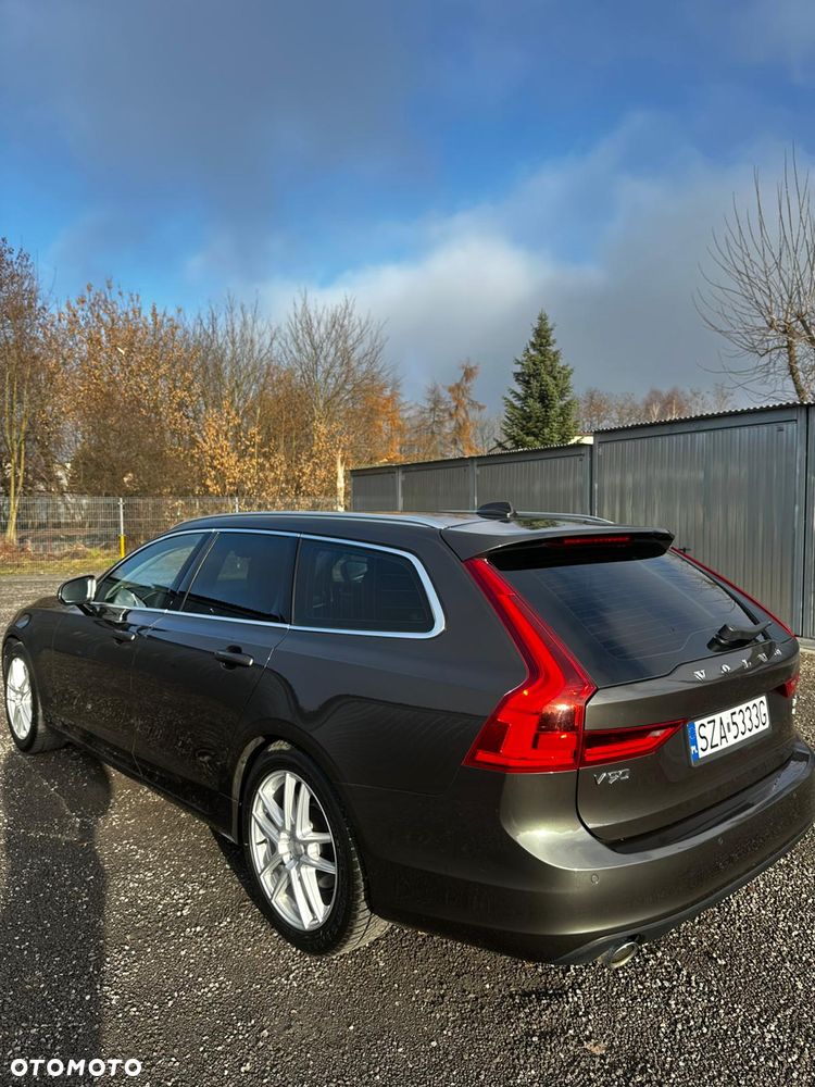 Volvo V90 D4 SCR Momentum Pro - 3