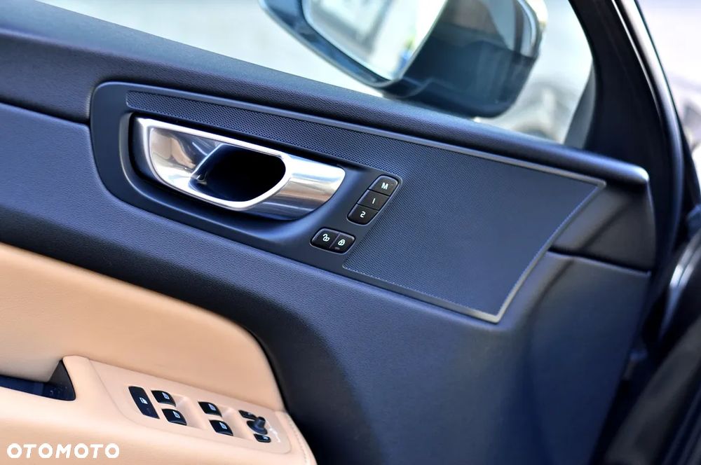 Volvo XC 60 B4 D Geartronic Inscription - 14