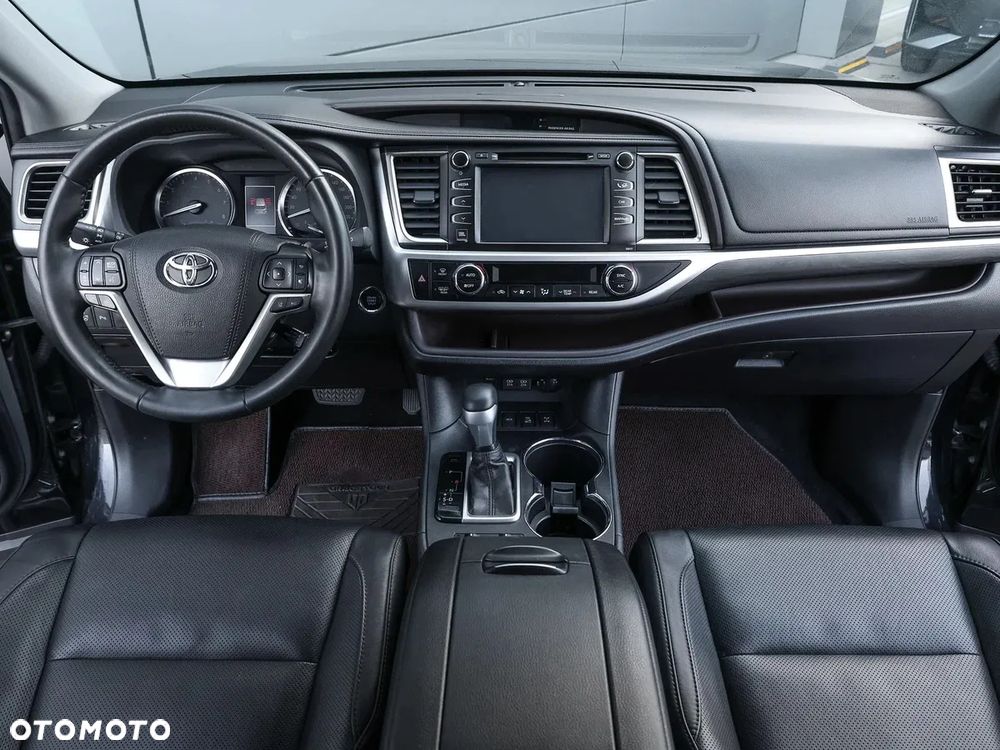 Toyota Highlander - 11