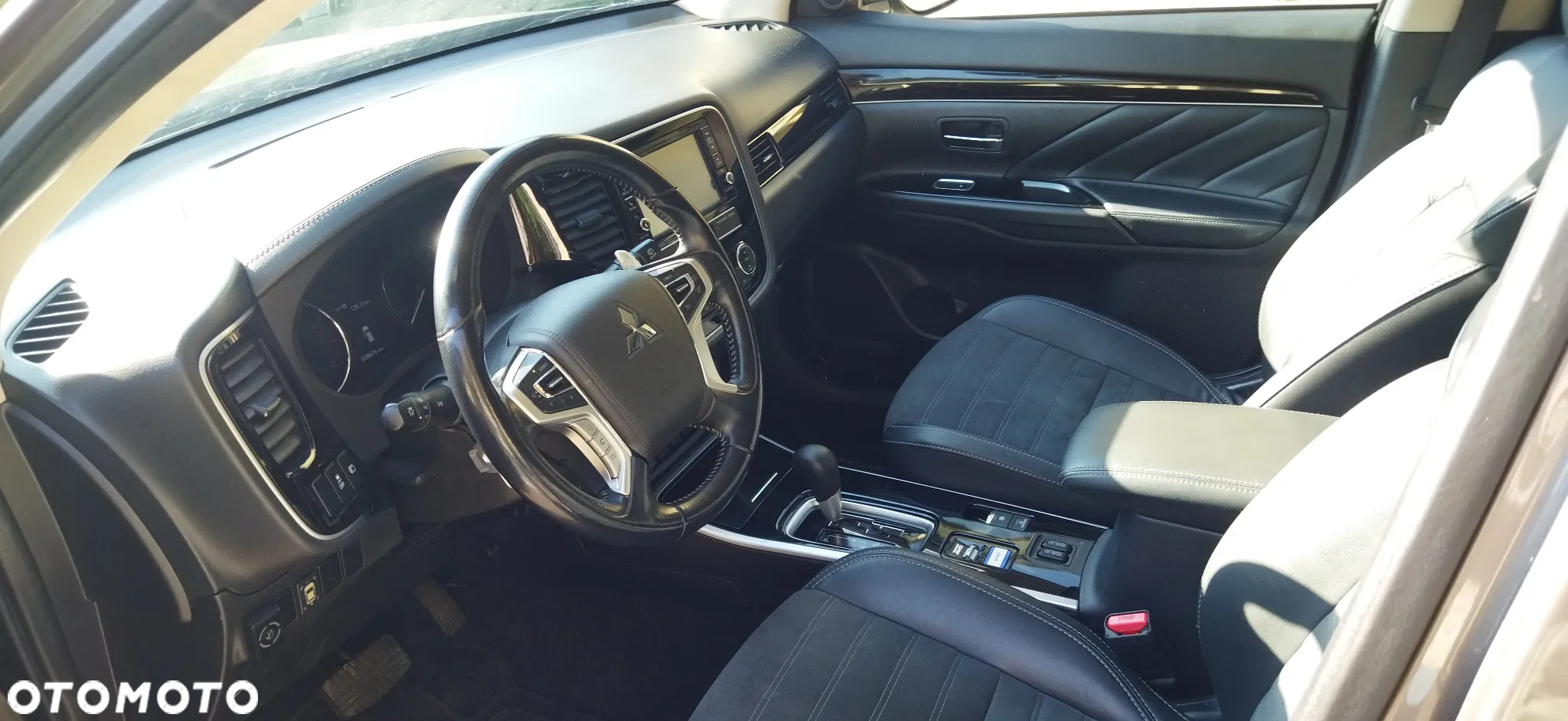 Mitsubishi Outlander - 8