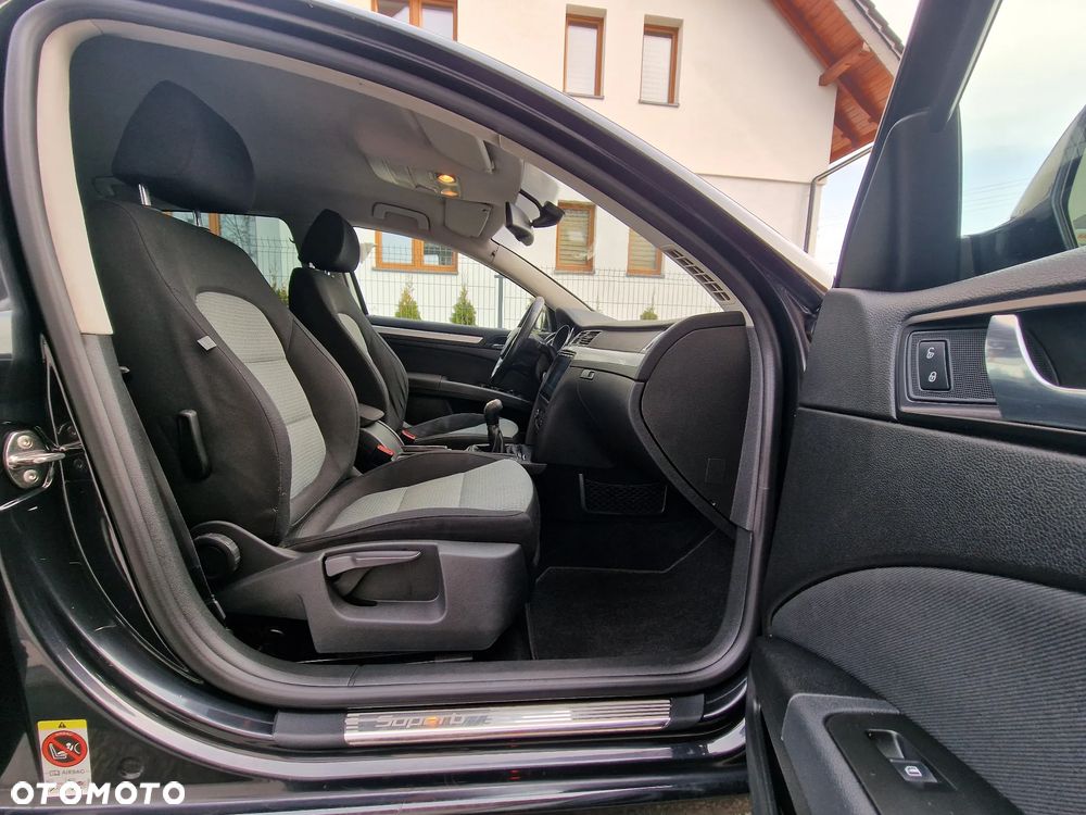 Skoda Superb 2.0 TDI Elegance - 26