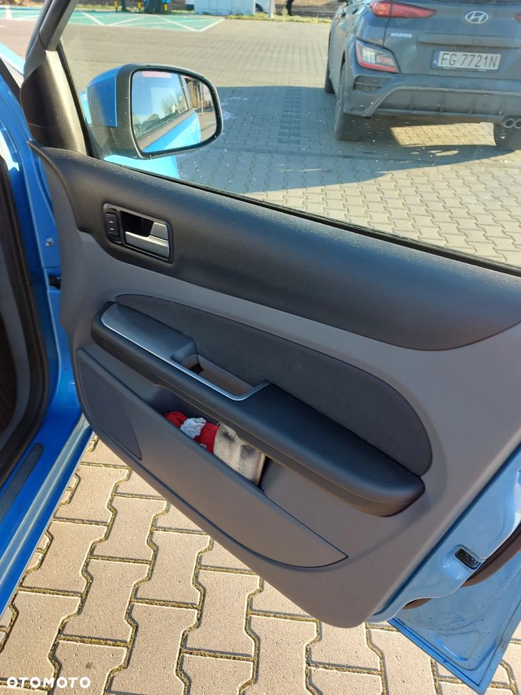 Ford Focus 1.6 16V Titanium - 11