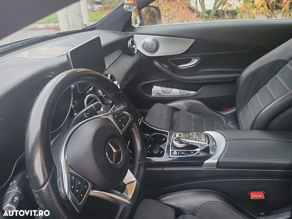 Mercedes-Benz C 220 d Coupe 9G-TRONIC AMG Line - 35