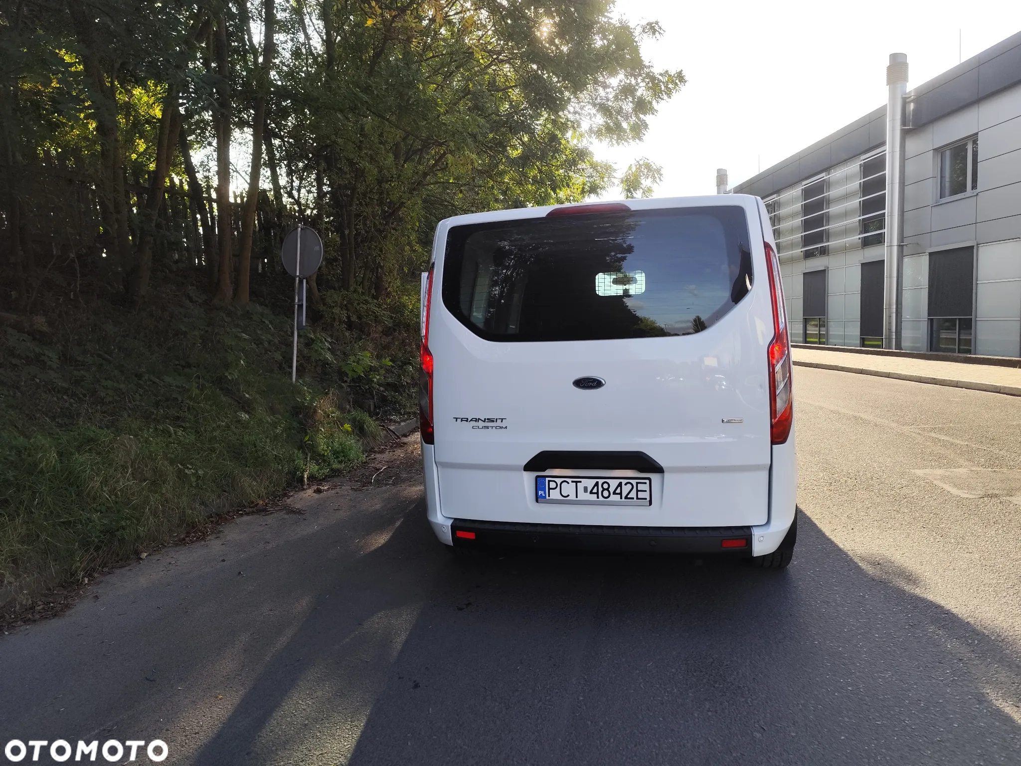 Ford Transit Custom - 11