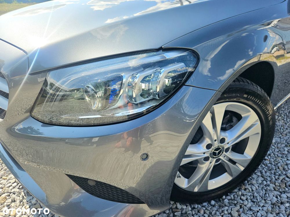 Mercedes-Benz Klasa C 220 d 4Matic T 9G-TRONIC - 6