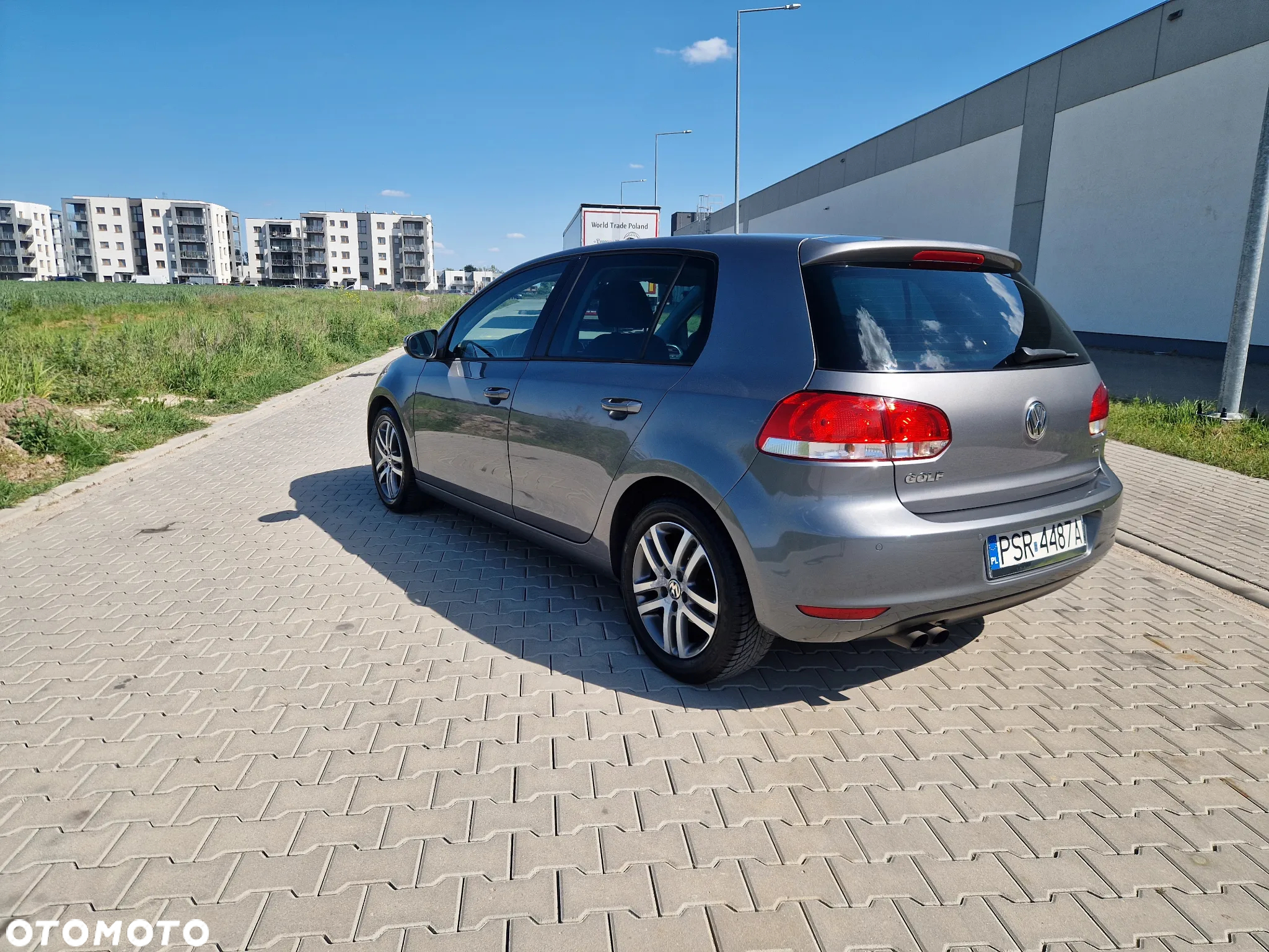 Volkswagen Golf VI 2.0 TDI Comfortline - 6