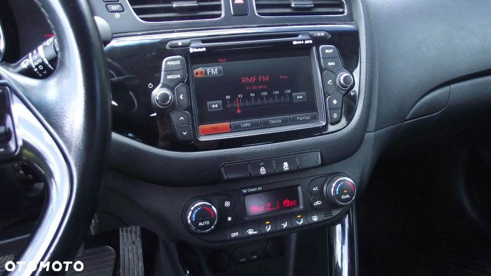 Kia Ceed 1.6 GDI Platinum Edition - 19