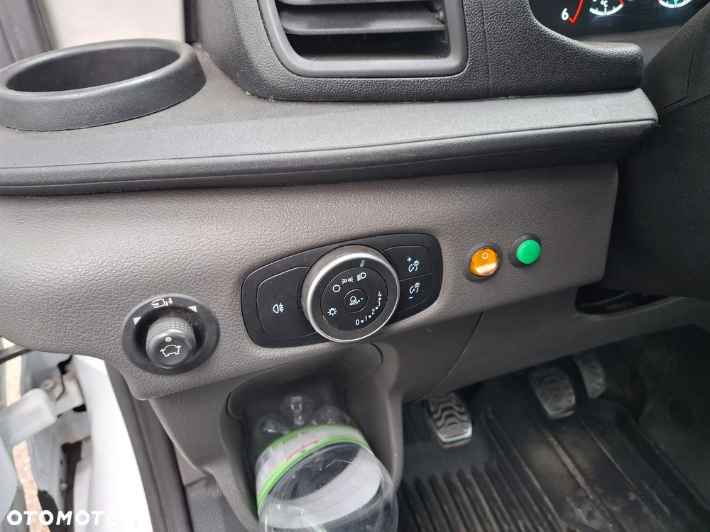 Ford Transit - 16