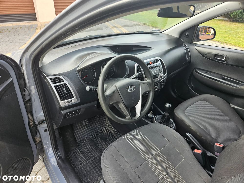 Hyundai i20 1.25 Classic + - 10