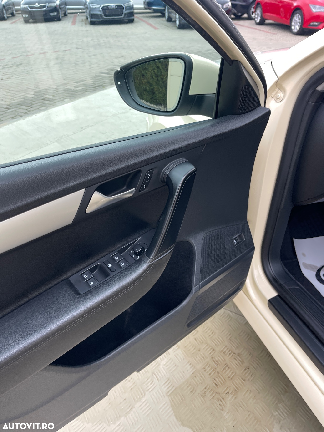 Volkswagen Passat 2.0 TDI BlueMotion Tehnology DSG Trendline - 32