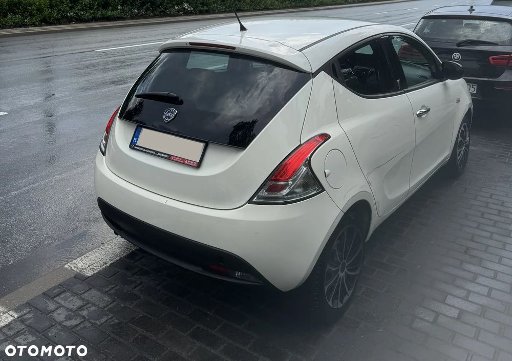 Lancia Ypsilon 1.2 8V Silver S&S - 5