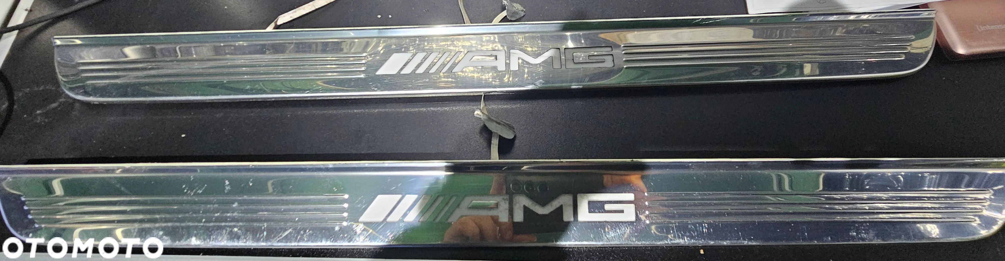Listwa AMG wewnętrzna progowa listwy LED komplet Mercedes A2056809108 - 1