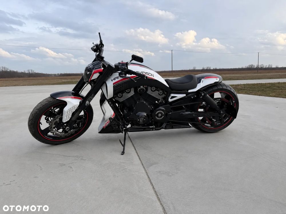 Harley-Davidson V-Rod Night Rod - 3