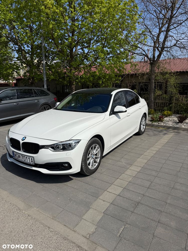 BMW Seria 3 318i - 2