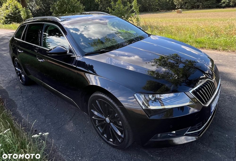 Skoda Superb 2.0 TDI DSG Premium Edition - 5