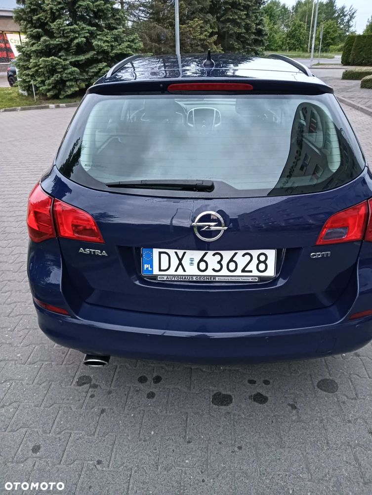 Opel Astra 2.0 CDTI DPF Design Edition - 6