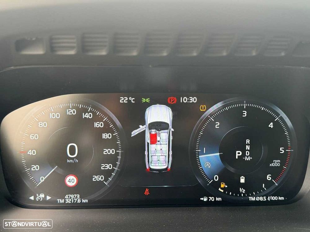 Volvo XC 90 — fotografia 11