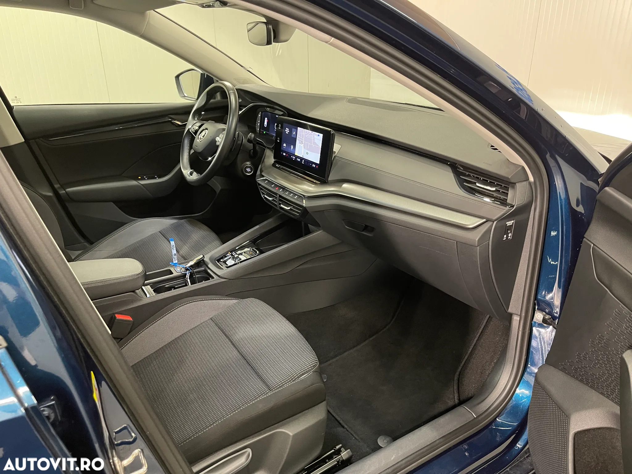 Skoda Octavia Combi 2.0 TDI DSG Ambition - 9