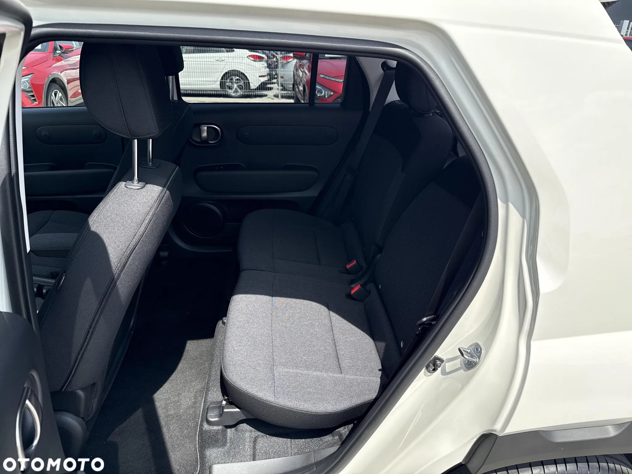 Hyundai Inster 49kWh Smart - 16
