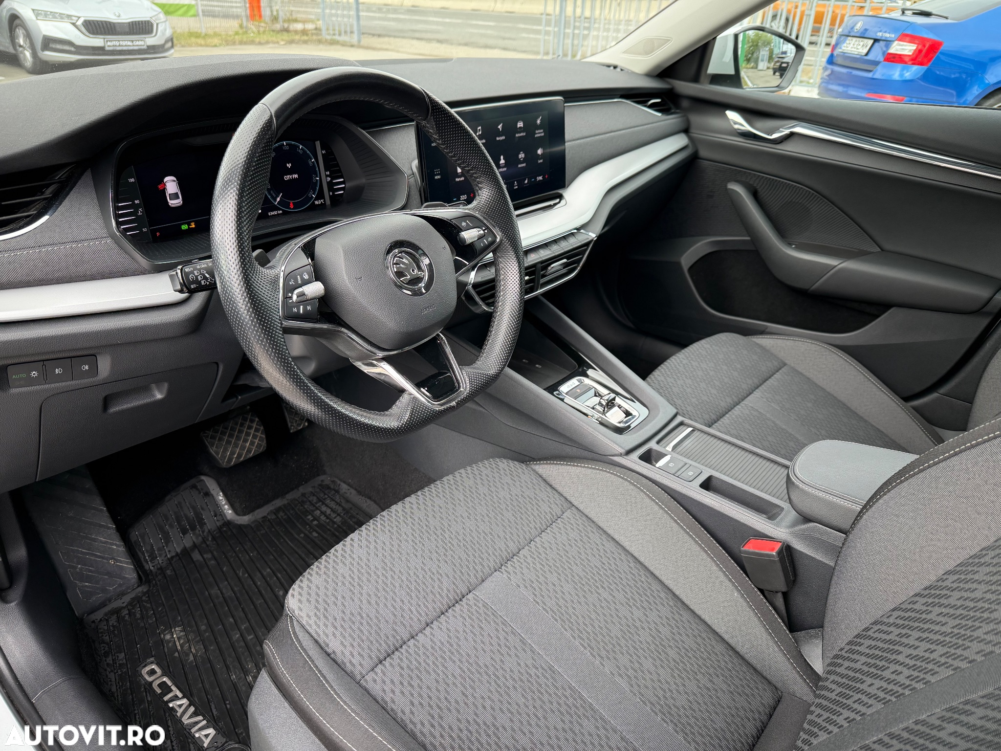 Skoda Octavia 2.0 TDI DSG 4X4 Style - 12