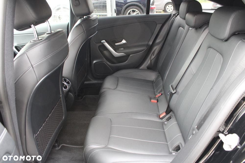 Mercedes-Benz CLA - 29