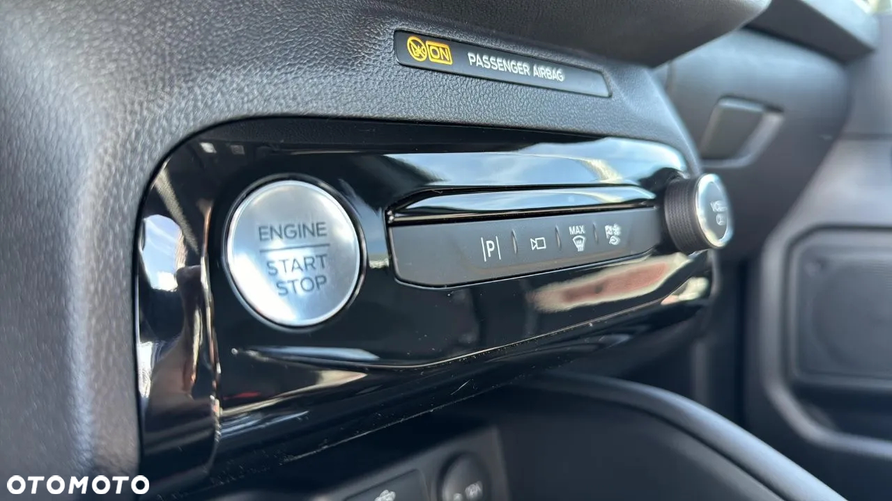 Ford Kuga - 20