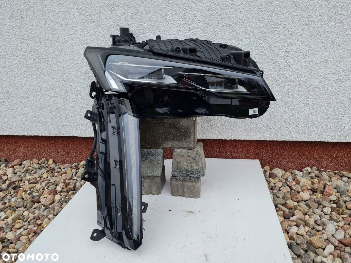 PEUGEOT 308 III T10 Lampa prawa przód DRL Led Full Led Matrix 98491148 - 3