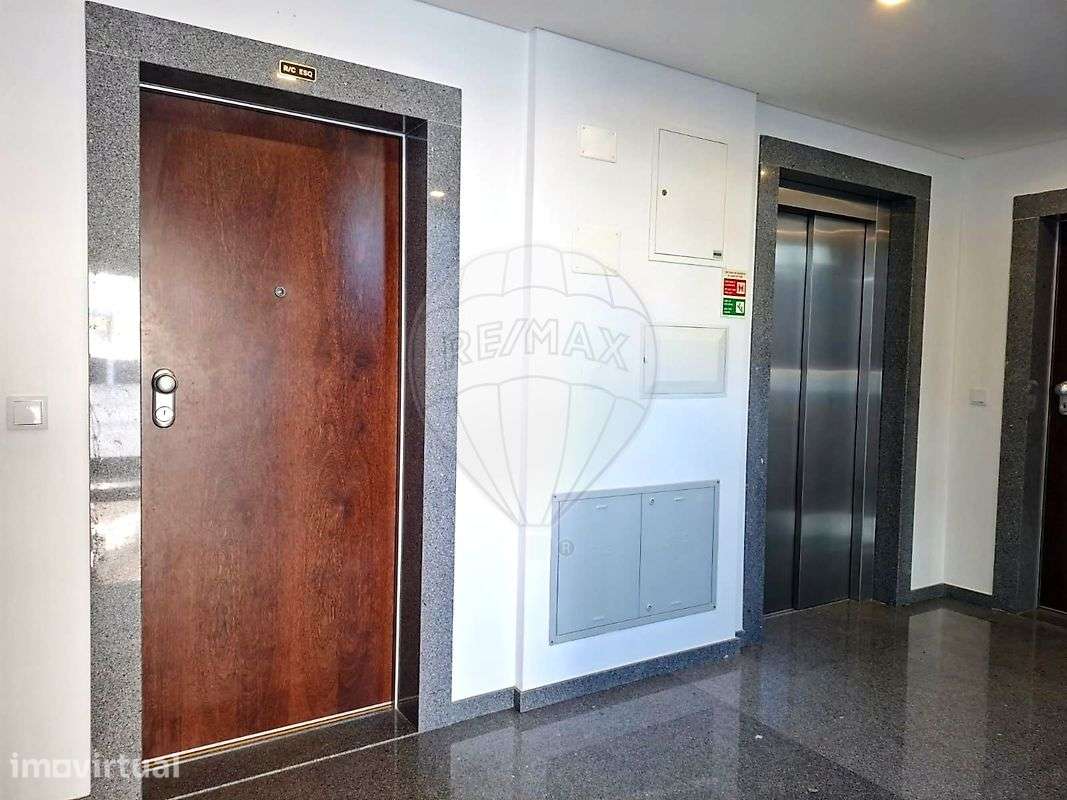 Apartamento T2 para arrendamento - Grande imagem: 2/17