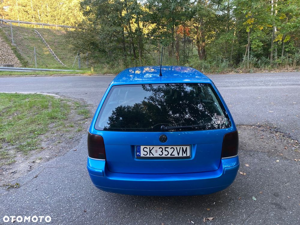 Volkswagen Passat 2.8 V6 4Motion Comfortline - 4