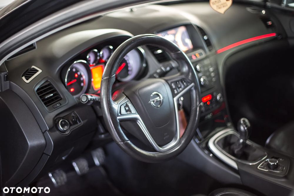 Opel Insignia 2.8 Turbo 4x4 Cosmo - 15