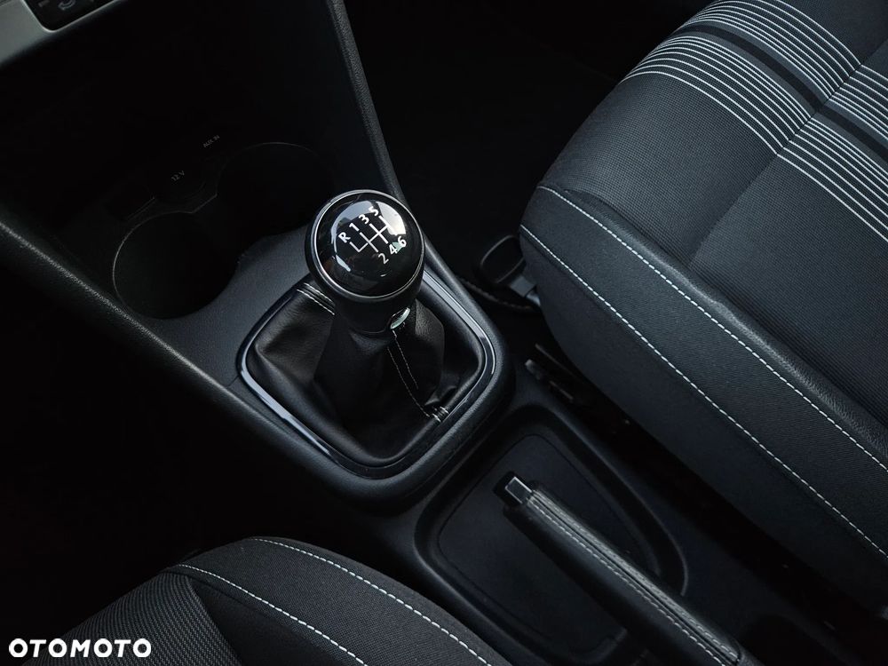Volkswagen Polo 1.2 TSI MATCH - 31