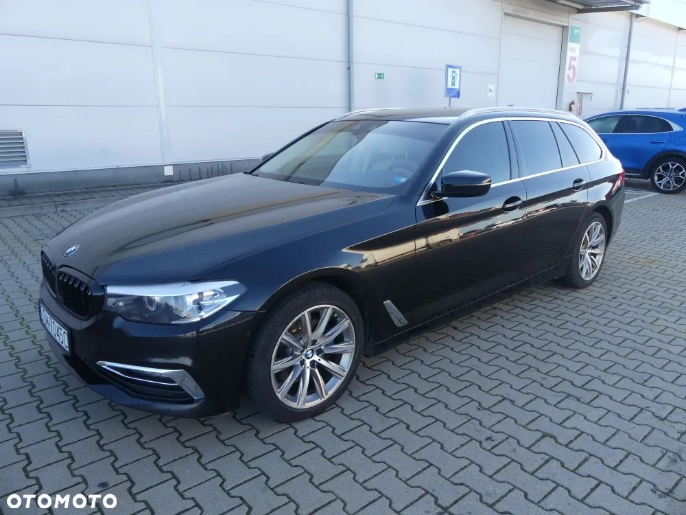 BMW Seria 5 520d xDrive Sport Line