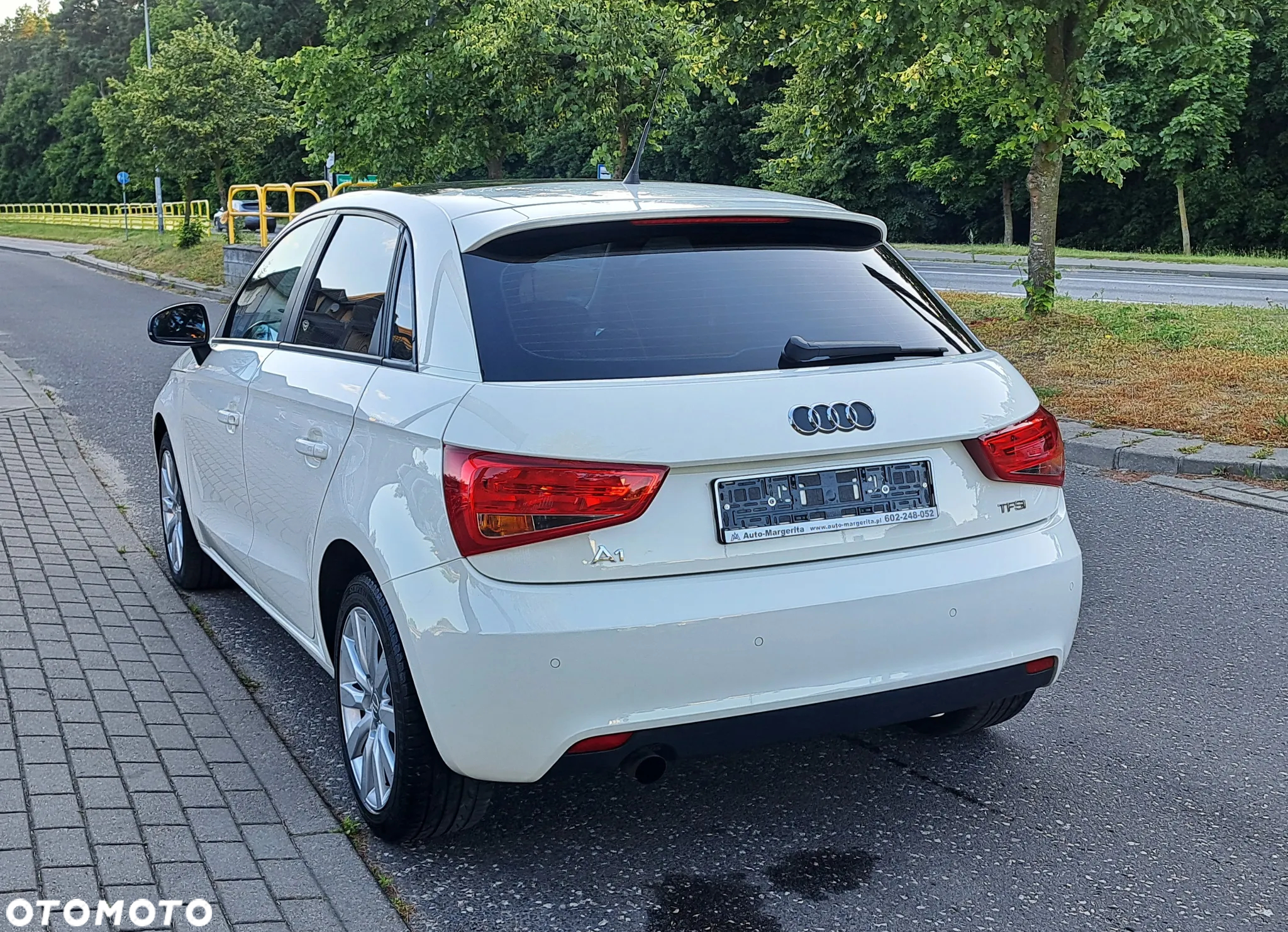 Audi A1 1.2 TFSI Sportback Attraction - 14