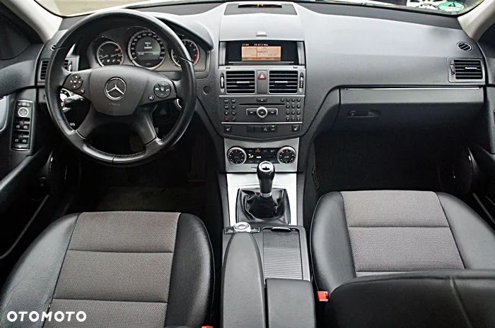Mercedes-Benz Klasa C 180 BlueEFFICIENCY Avantgarde - 5