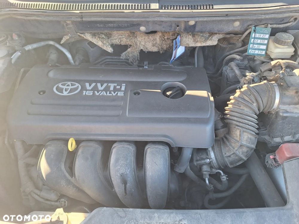 Toyota Avensis 1.8 VVT-i Sol - 10