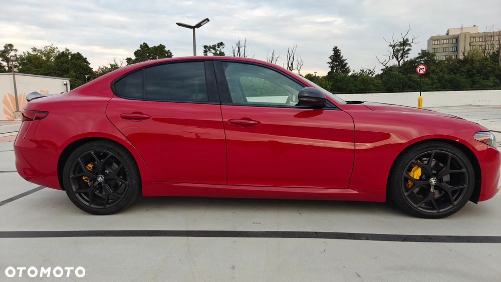 Alfa Romeo Giulia - 2