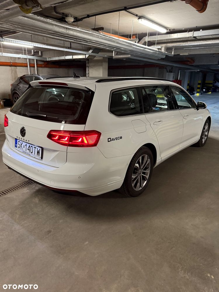 Volkswagen Passat 2.0 TDI EVO Business DSG - 2