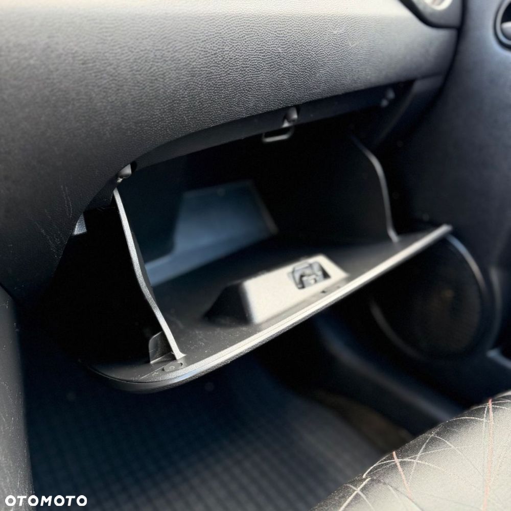 Mazda 2 - 40