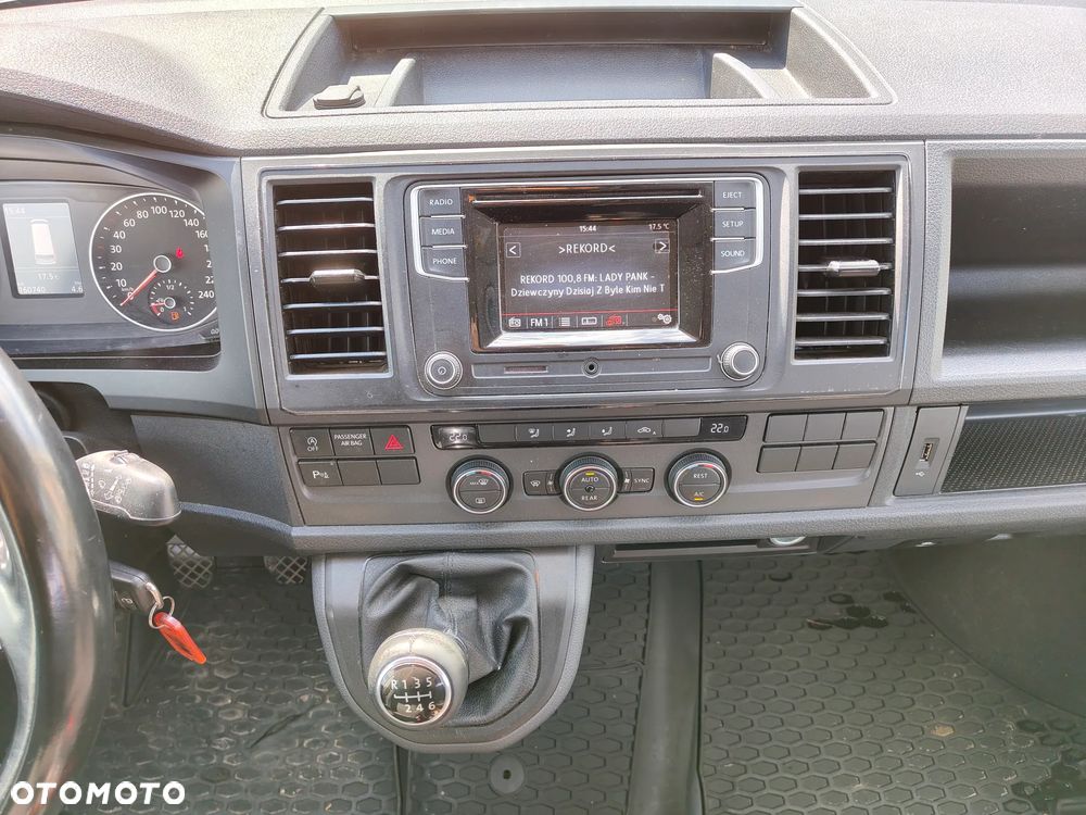 Volkswagen Caravelle 2.0 TDI L2 Comfortline - 16