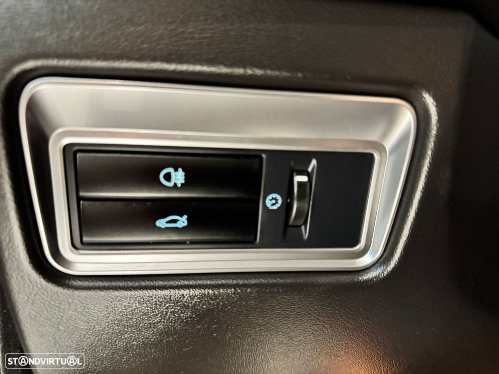 Jaguar XF Sportbrake 2.2 D R-Sport - 34