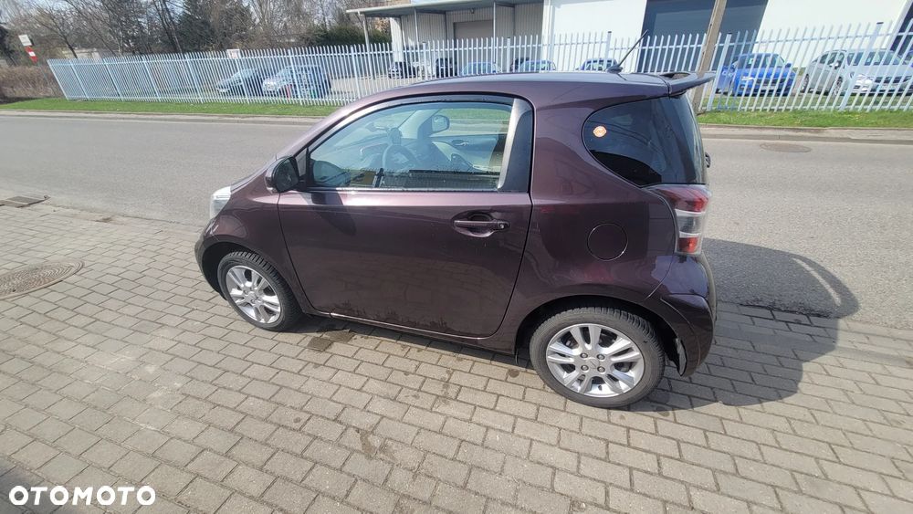 Toyota iQ 1.0 Sol EU5 - 4