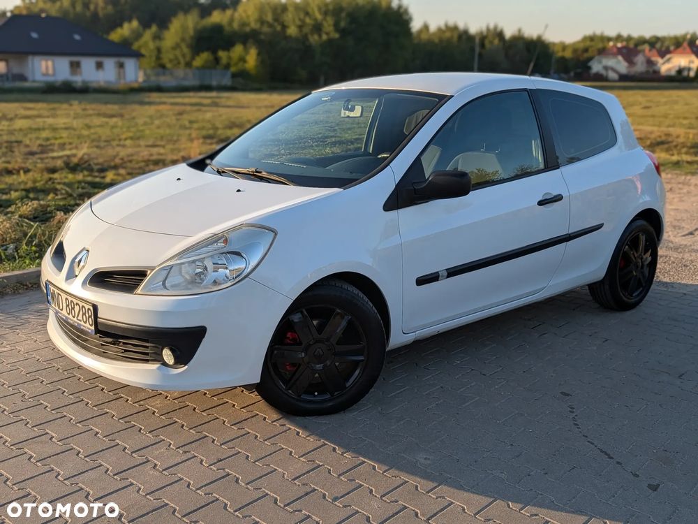 Renault Clio - 9