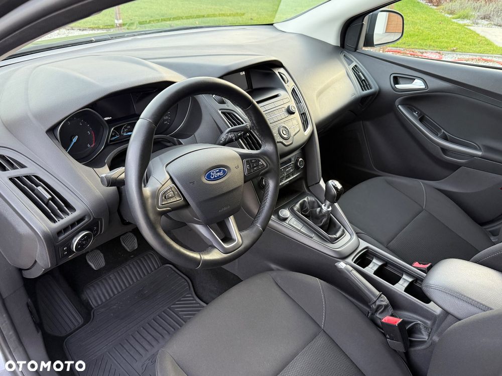 Ford Focus 1.5 TDCi DPF Start-Stopp-System Titanium - 16