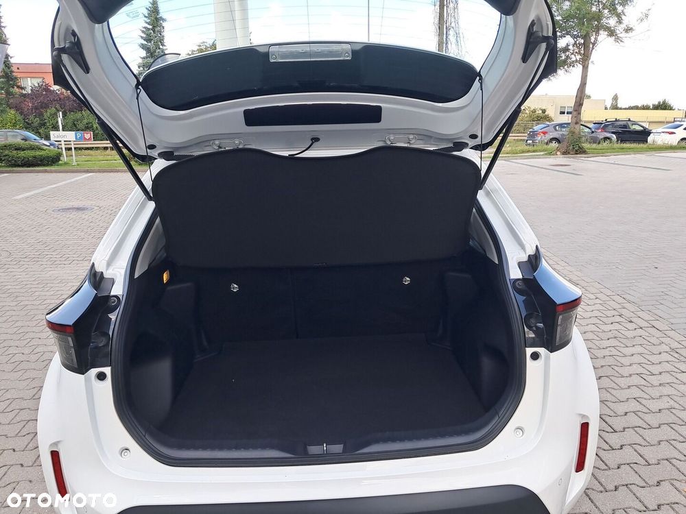 Toyota Yaris Cross Hybrid 1.5 Comfort 4x4 - 17