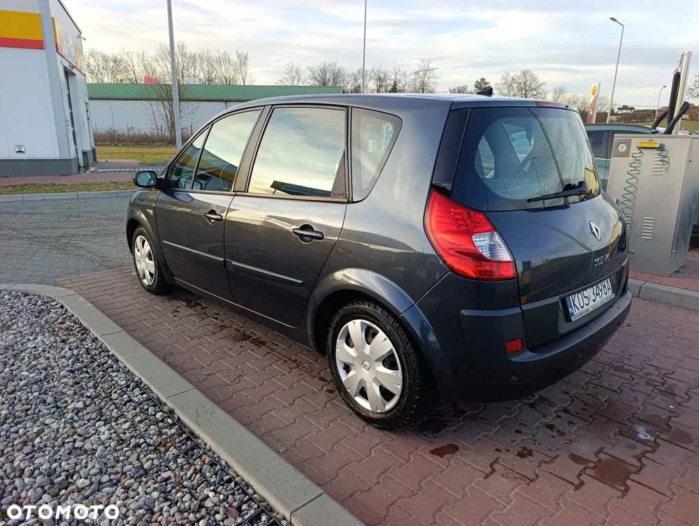 Renault Scenic 1.9 dCi FAP Conquest - 2