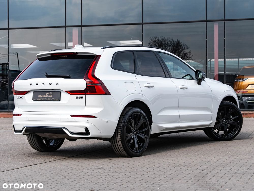 Volvo XC 60 B5 B AWD Plus Dark - 13