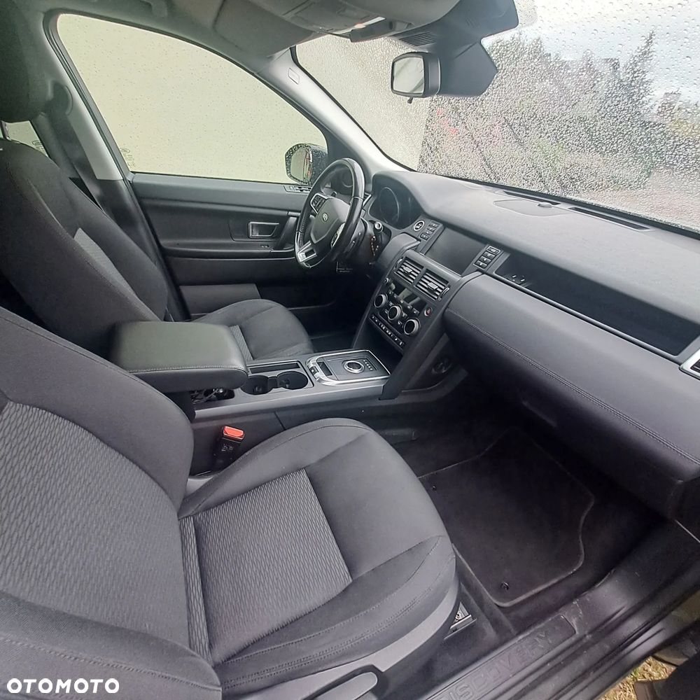 Land Rover Discovery Sport - 10