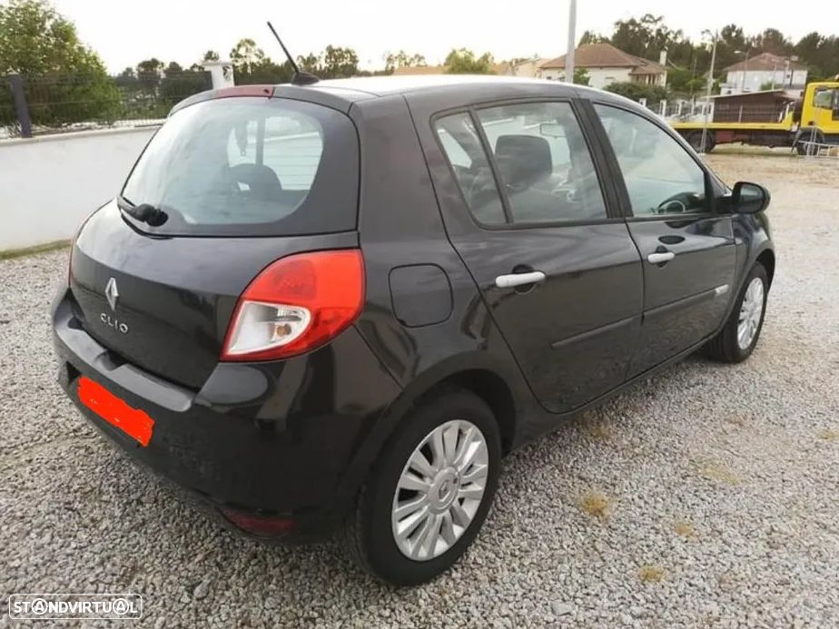 Renault Clio 1.2 16V Dynamique - 8